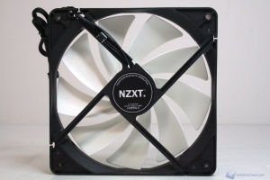 00038 NZXT_X40